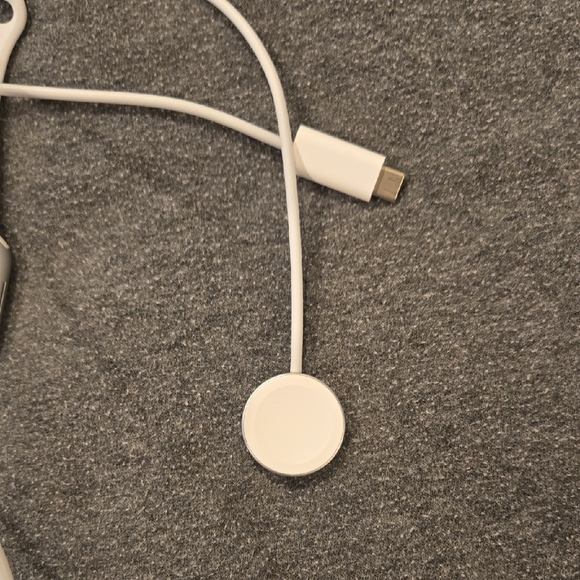 Apple Silver and White Smartwatch - Picture 3 of 3